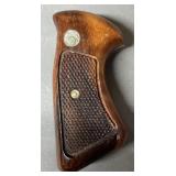 Smith & Wesson Checkered Walnut Grips
