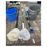 Mops & Buckets