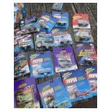 Johnny Lightning New on Cards Mo Par