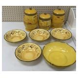 Home Trends Bowls and Canisters