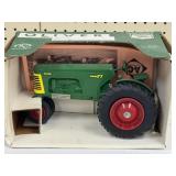 Oliver 1:16 Scale 77 Tractor