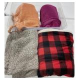 4 - Blankets/Throws