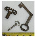 Clock and Folding Keys