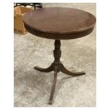 Duncan Phyfe Mahogany Lamp Table