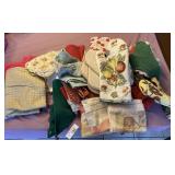 Towels and Hot Pads, Oven Mits