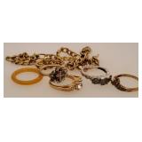 5 Costume Rings & 15" Chain Necklace