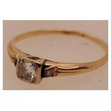 14 K Gold Tested Ring w/ Nice Stone Size 9,