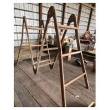 Adjustable Straight Ladder