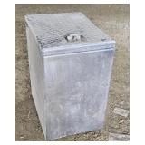 18" x 24" x 28" Diamond Plate Box