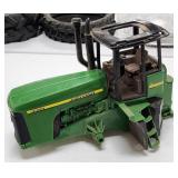 ERTL 1/16 John Deere 9200 4WD Tractor Body