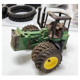 ERTL 1/16 John Deere 4WD Tractor Front End Duals