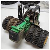 ERTL 1/16 John Deere 4WD Tractor Front End