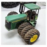 ERTL 1/16 John Deere 9200 4WD Tractor Body