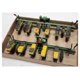 ERTL 1/16 John Deere 1700 Corn Planters x2