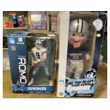 2 Cowboys Sports Figures