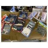 Plastic Army Men & Model Toys