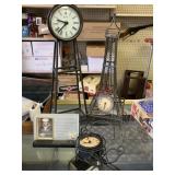 Clocks Inc. Eifel Tower