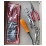 Locking Pliers