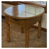 Broyhill Oval Lamp Table with Drawer