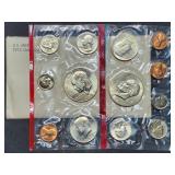 1973 US Double Mint Set in Envelope, With Ikes