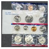 1981 US Double Mint Set in Envelope, With SBAs