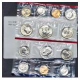 1981 US Double Mint Set in Envelope, With SBAs