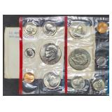 1975 US Double Mint Set in Envelope, With Ikes