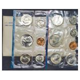 1980 US Double Mint Set in Envelope, With SBAs