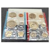 1975 Double Mint Set