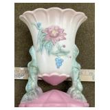 Hull 7 1/2" Vase