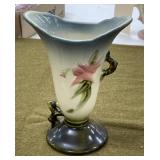 Hull 7 1/2" Vase