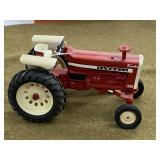 International Farmall 1206 Tractor