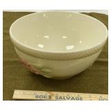 Hull Ovenware 10" Bowl