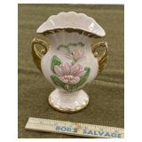 Hull 6 1/2" Vase