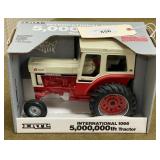 International 1066 Tractor