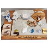 Knick-Knacks & Decorative Collectibles Grouping