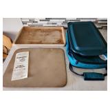 Pampered Chef Baking Stones & Pyrex Portables
