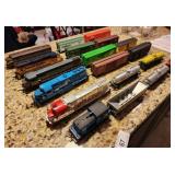 HO Train Collection Engines & Rolling Stock