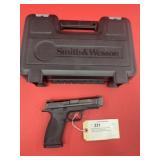 Smith & Wesson M&P 45 .45 auto Pistol