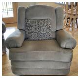 Swivel Rocker Recliner with Throw Pillow