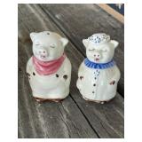 Smiley Pig Salt n Pepper Shakers