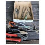 Pliers