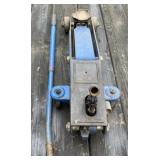 Hydraulic Floor Jack