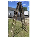 8' Wood Step Ladder