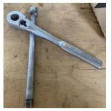Craftsman 1/2' Ratchet and Extension