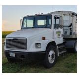 2001 Freightliner FL70 Semi Truck