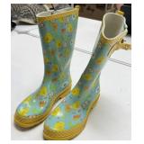 Size 11 Rubber Gum Boots