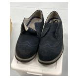 Size 8 Sonoma Loafers