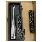 Craftsman 3/8" Breaker Bar & Sockets