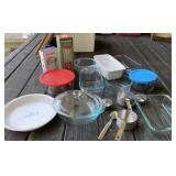 Corningware, Pyrex, Measuring Cups